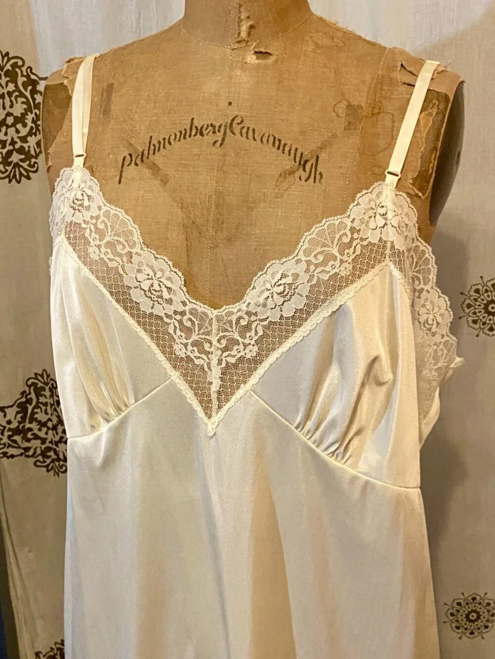 Vintage Cream Ivory Nylon Full Slip LACE Chiffon Bodice USA 22 XL Coquette Sissy - Picture 3 of 6